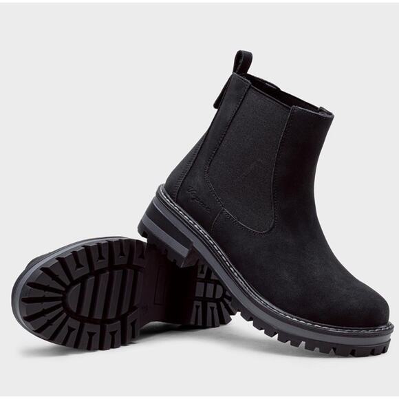 Vepose Women's Size 7.5 Chelsea Ankle Boots Black Lug Sole Short Pull On Booties - Picture 6 of 8